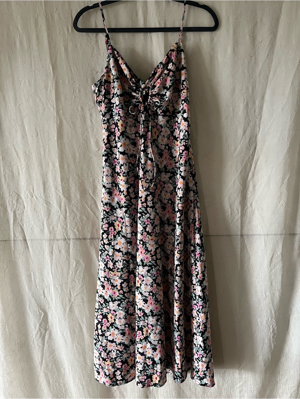Floral Midi Dress in Black and Pink